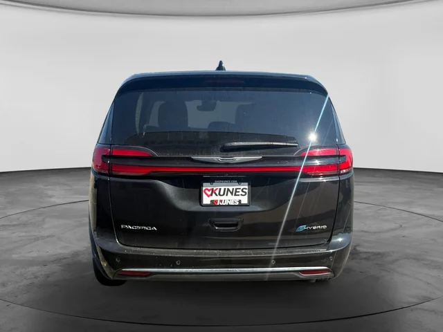 SEMINUEVOS CHRYSLER Pacifica Hybrid a Estados en autogozo