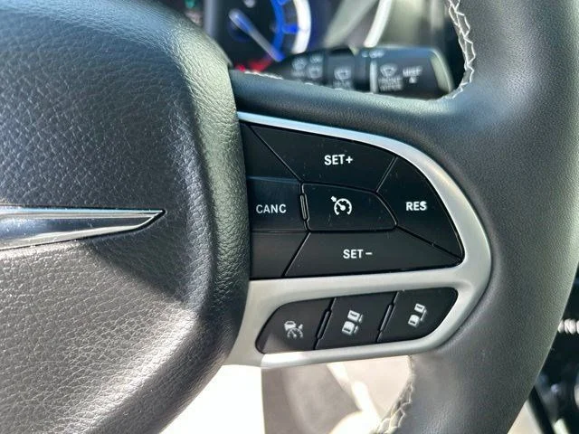 SEMINUEVOS CHRYSLER Pacifica Hybrid a Estados en autogozo