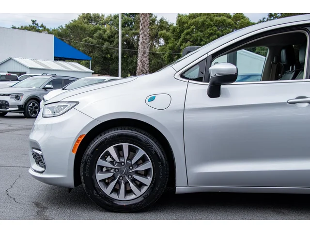 SEMINUEVOS CHRYSLER Pacifica Hybrid a Estados en autogozo