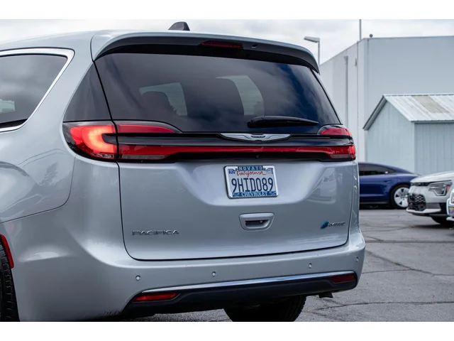 SEMINUEVOS CHRYSLER Pacifica Hybrid a Estados en autogozo