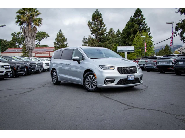 SEMINUEVOS CHRYSLER Pacifica Hybrid a Estados en autogozo