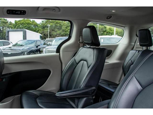 SEMINUEVOS CHRYSLER Pacifica Hybrid a Estados en autogozo
