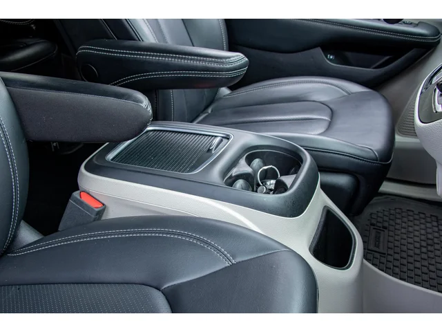SEMINUEVOS CHRYSLER Pacifica Hybrid a Estados en autogozo