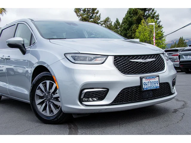 SEMINUEVOS CHRYSLER Pacifica Hybrid a Estados en autogozo