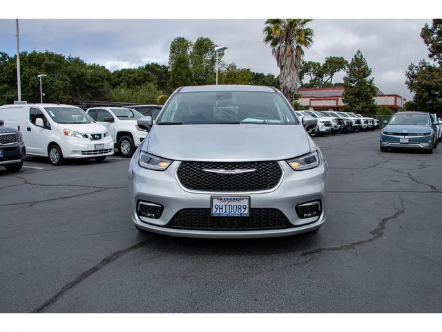 SEMINUEVOS CHRYSLER Pacifica Hybrid a Estados en autogozo