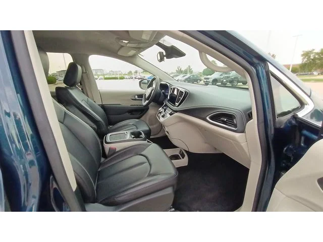 SEMINUEVOS CHRYSLER Pacifica Hybrid a Estados en autogozo