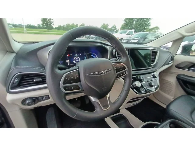 SEMINUEVOS CHRYSLER Pacifica Hybrid a Estados en autogozo