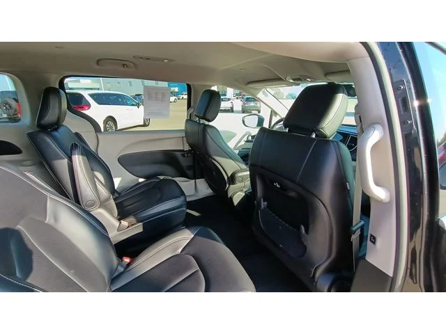 SEMINUEVOS CHRYSLER Pacifica Hybrid a Estados en autogozo