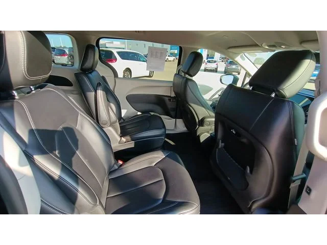 SEMINUEVOS CHRYSLER Pacifica Hybrid a Estados en autogozo