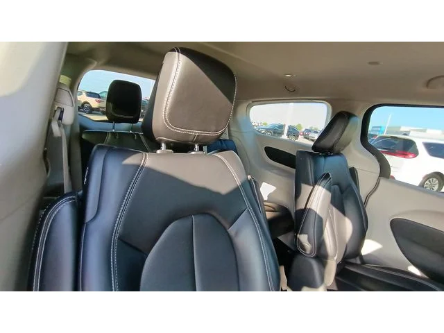 SEMINUEVOS CHRYSLER Pacifica Hybrid a Estados en autogozo