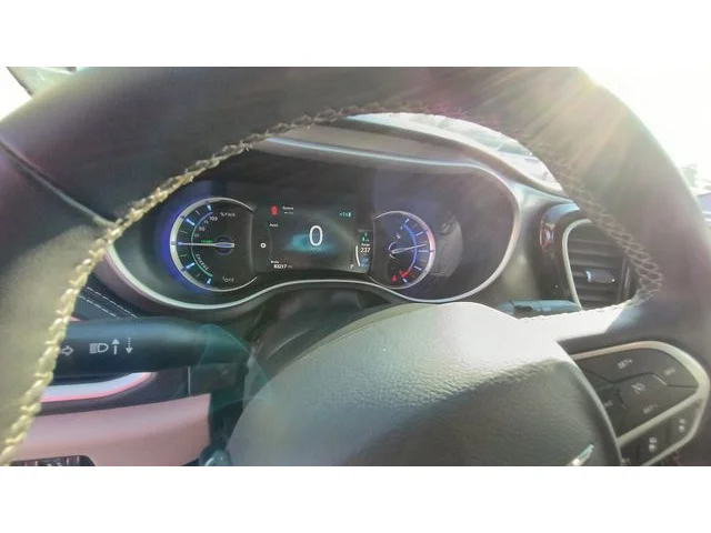 SEMINUEVOS CHRYSLER Pacifica Hybrid a Estados en autogozo