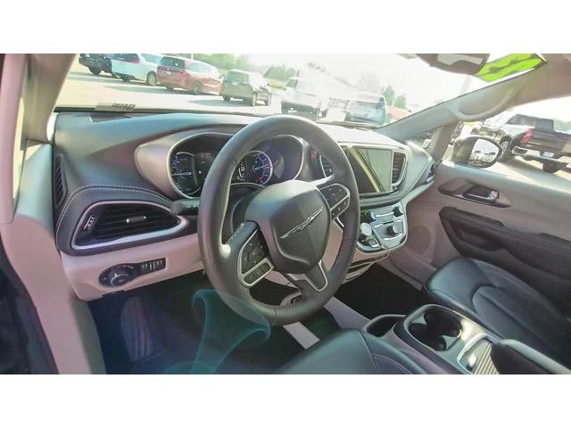 SEMINUEVOS CHRYSLER Pacifica Hybrid a Estados en autogozo