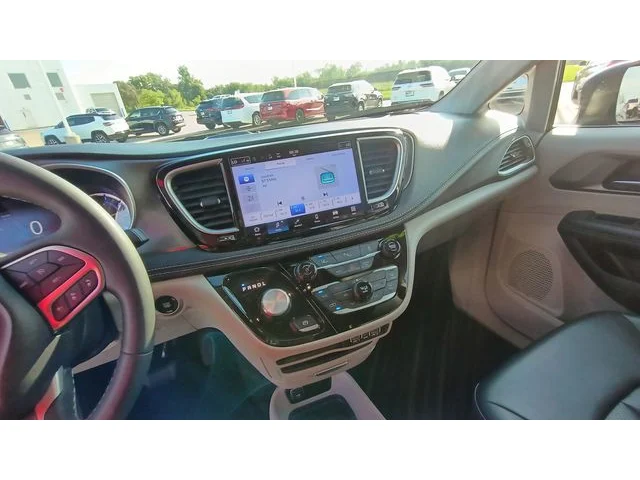 SEMINUEVOS CHRYSLER Pacifica Hybrid a Estados en autogozo