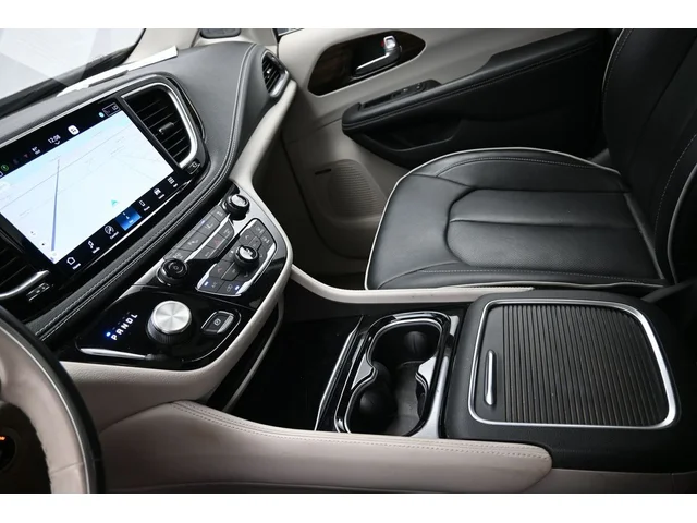 SEMINUEVOS CHRYSLER Pacifica Hybrid a Estados en autogozo