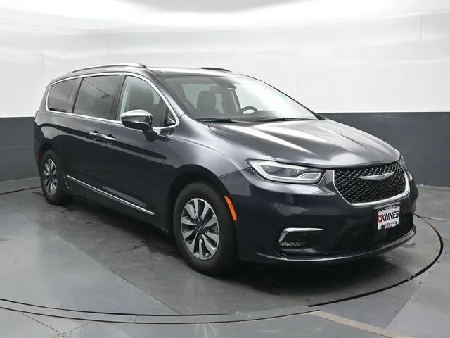SEMINUEVOS CHRYSLER Pacifica Hybrid a Estados en autogozo
