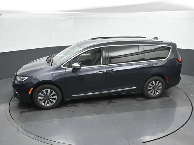 SEMINUEVOS CHRYSLER Pacifica Hybrid a Estados en autogozo