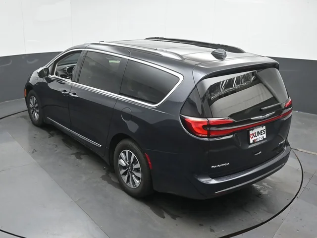 SEMINUEVOS CHRYSLER Pacifica Hybrid a Estados en autogozo