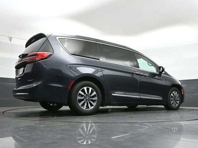 SEMINUEVOS CHRYSLER Pacifica Hybrid a Estados en autogozo