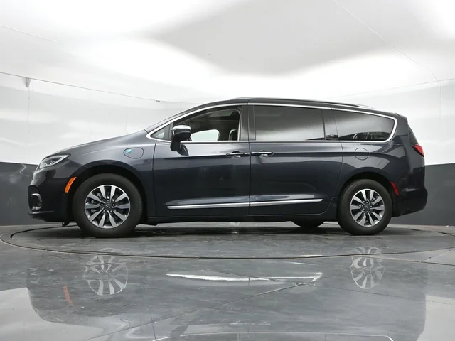 SEMINUEVOS CHRYSLER Pacifica Hybrid a Estados en autogozo