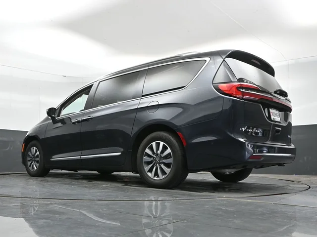 SEMINUEVOS CHRYSLER Pacifica Hybrid a Estados en autogozo