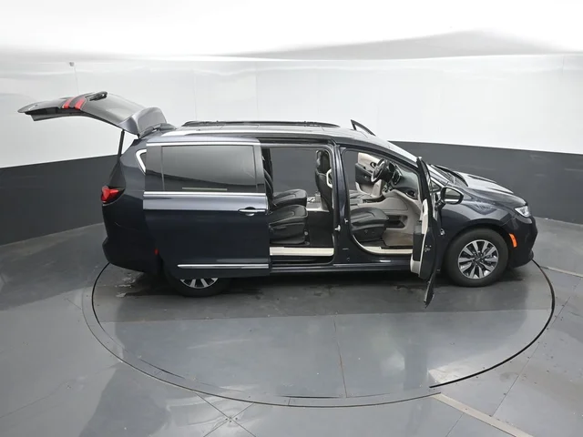 SEMINUEVOS CHRYSLER Pacifica Hybrid a Estados en autogozo