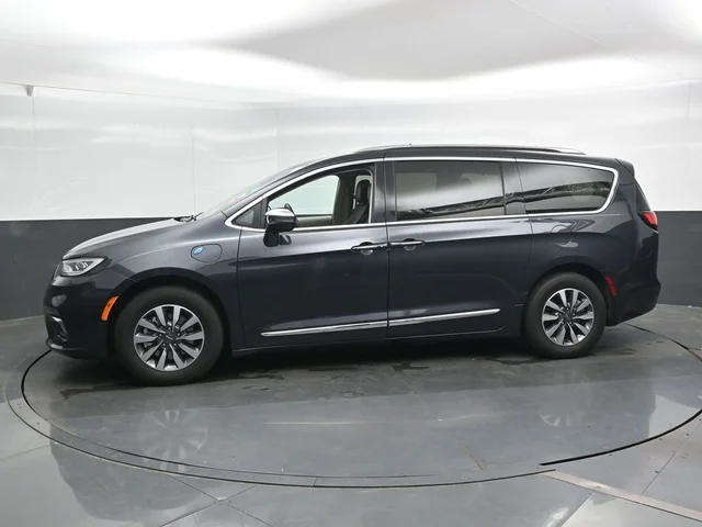 SEMINUEVOS CHRYSLER Pacifica Hybrid a Estados en autogozo