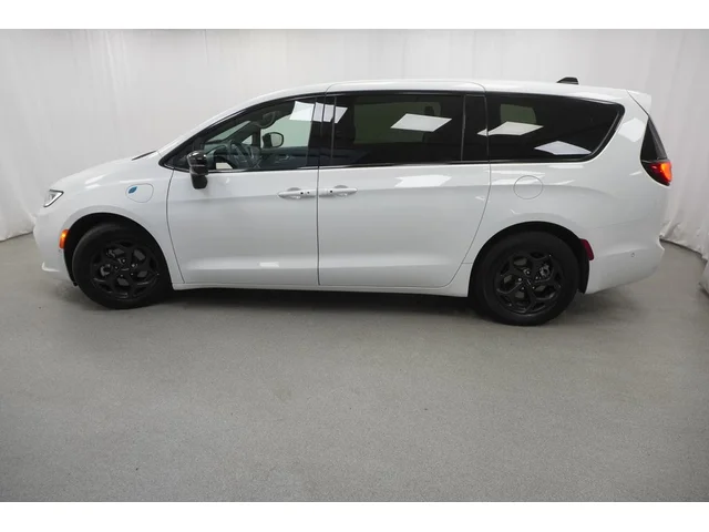 SEMINUEVOS CHRYSLER Pacifica Hybrid a Estados en autogozo