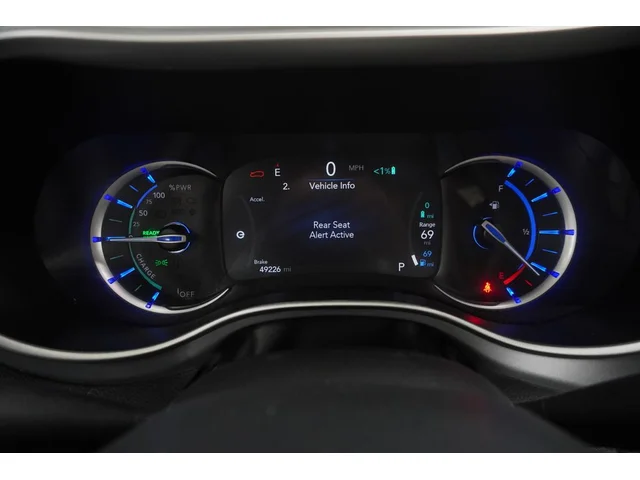 SEMINUEVOS CHRYSLER Pacifica Hybrid a Estados en autogozo