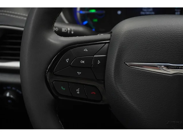 SEMINUEVOS CHRYSLER Pacifica Hybrid a Estados en autogozo