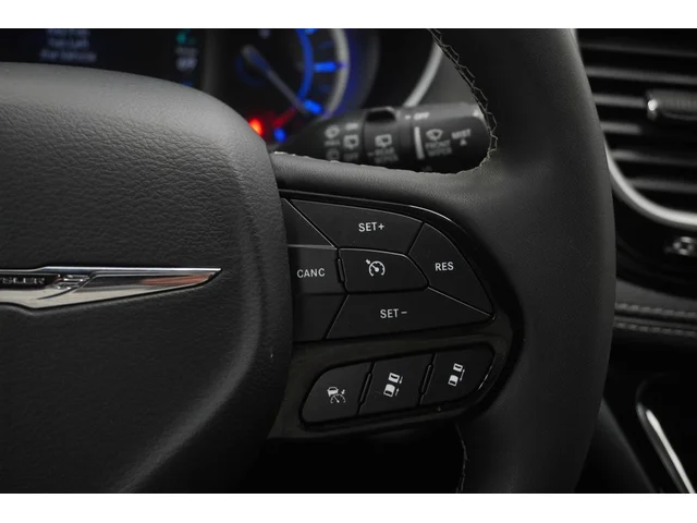 SEMINUEVOS CHRYSLER Pacifica Hybrid a Estados en autogozo