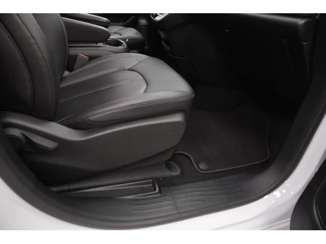 SEMINUEVOS CHRYSLER Pacifica Hybrid a Estados en autogozo