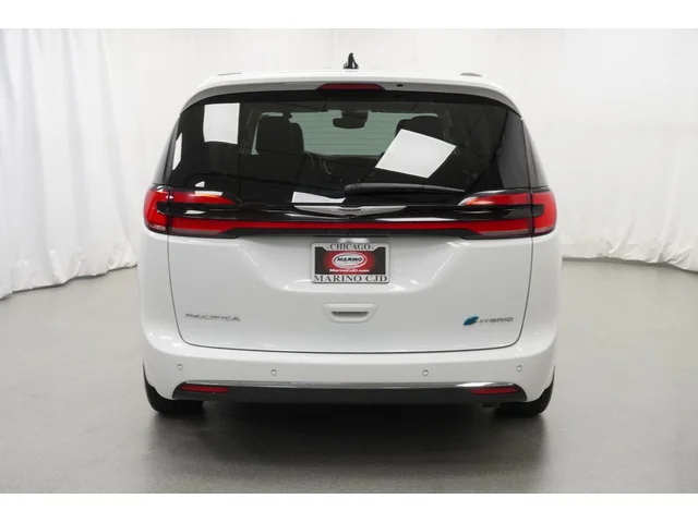 SEMINUEVOS CHRYSLER Pacifica Hybrid a Estados en autogozo