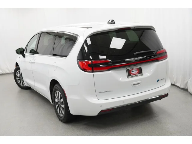 SEMINUEVOS CHRYSLER Pacifica Hybrid a Estados en autogozo