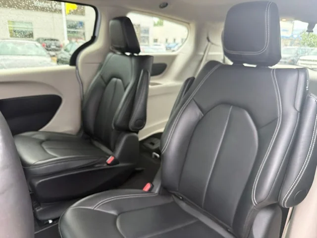 SEMINUEVOS CHRYSLER Pacifica Hybrid a Estados en autogozo