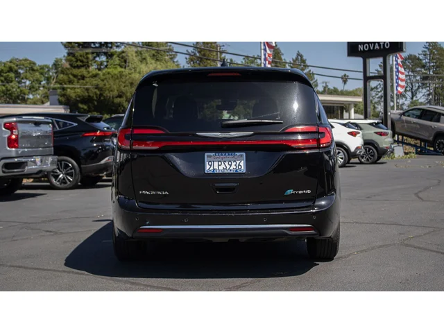 SEMINUEVOS CHRYSLER Pacifica Hybrid a Estados en autogozo