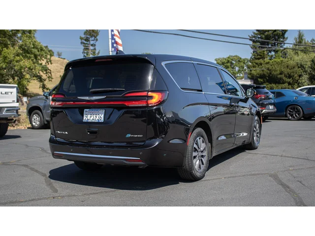 SEMINUEVOS CHRYSLER Pacifica Hybrid a Estados en autogozo