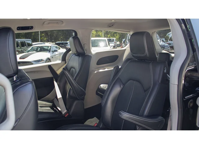 SEMINUEVOS CHRYSLER Pacifica Hybrid a Estados en autogozo