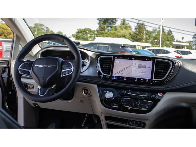 SEMINUEVOS CHRYSLER Pacifica Hybrid a Estados en autogozo