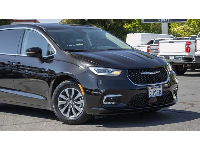 SEMINUEVOS CHRYSLER Pacifica Hybrid a Estados en autogozo
