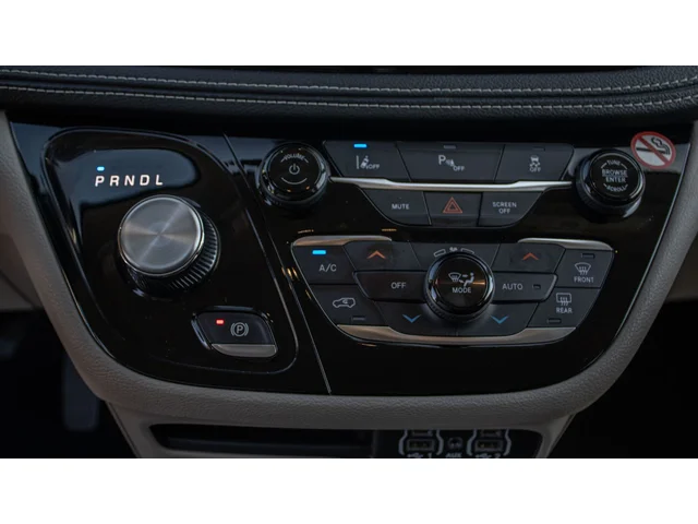 SEMINUEVOS CHRYSLER Pacifica Hybrid a Estados en autogozo