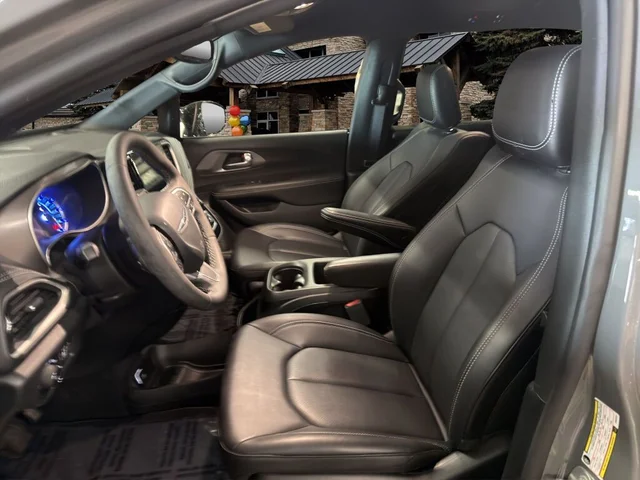 SEMINUEVOS CHRYSLER Pacifica Hybrid a Estados en autogozo