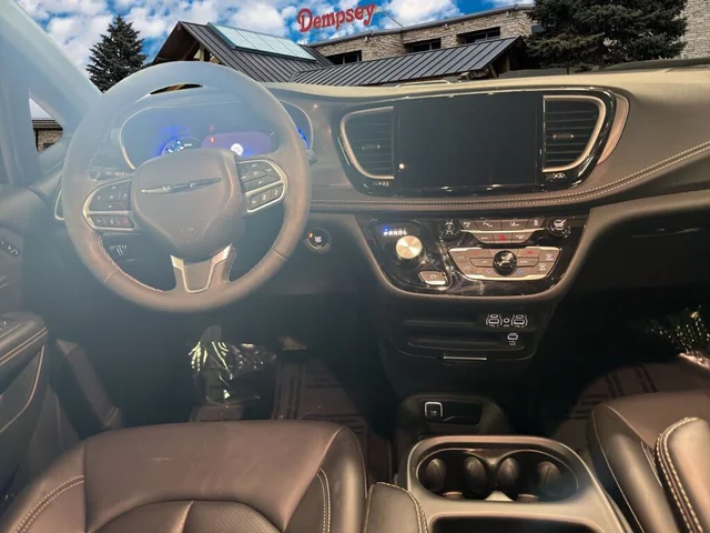 SEMINUEVOS CHRYSLER Pacifica Hybrid a Estados en autogozo
