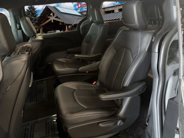 SEMINUEVOS CHRYSLER Pacifica Hybrid a Estados en autogozo