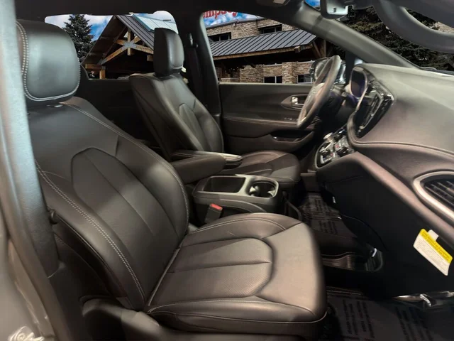 SEMINUEVOS CHRYSLER Pacifica Hybrid a Estados en autogozo