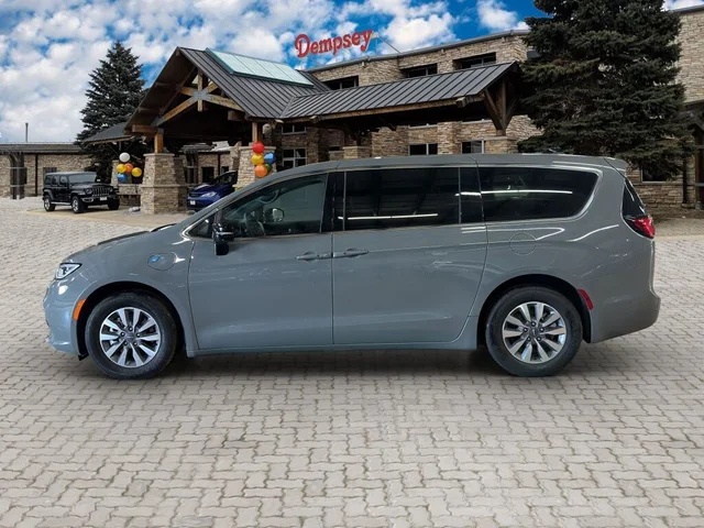 SEMINUEVOS CHRYSLER Pacifica Hybrid a Estados en autogozo