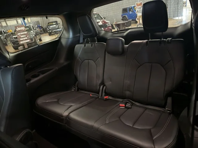 SEMINUEVOS CHRYSLER Pacifica Hybrid a Estados en autogozo