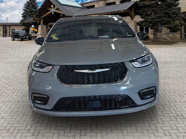 SEMINUEVOS CHRYSLER Pacifica Hybrid a Estados en autogozo