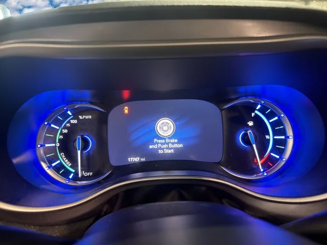 SEMINUEVOS CHRYSLER Pacifica Hybrid a Estados en autogozo