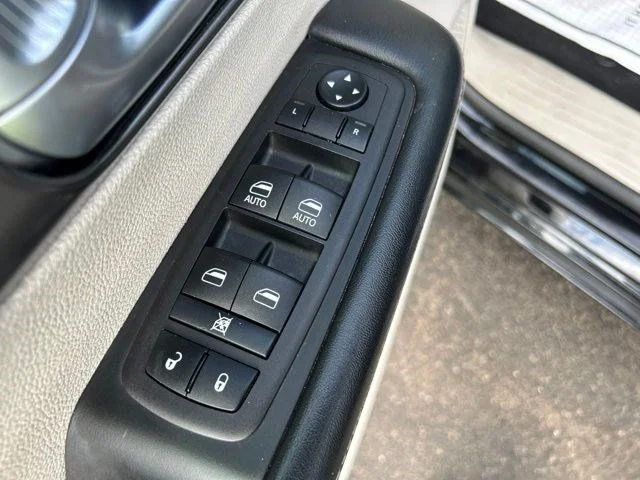 SEMINUEVOS CHRYSLER Pacifica Hybrid a Estados en autogozo
