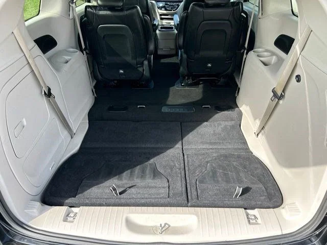 SEMINUEVOS CHRYSLER Pacifica Hybrid a Estados en autogozo